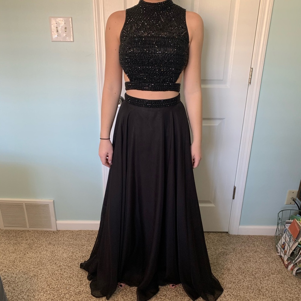 Sherri Hill Black Prom Dress - Picture 1 of 7